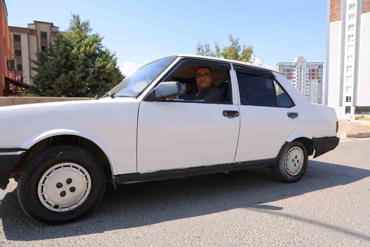 KAHRAMANMARAŞ’TA OTOMOBİLİNİ BOYATMAK İSTEYEN VATANDAŞ, SANAYİDE YAKLAŞIK 80 BİN LİRALIK FİYAT...