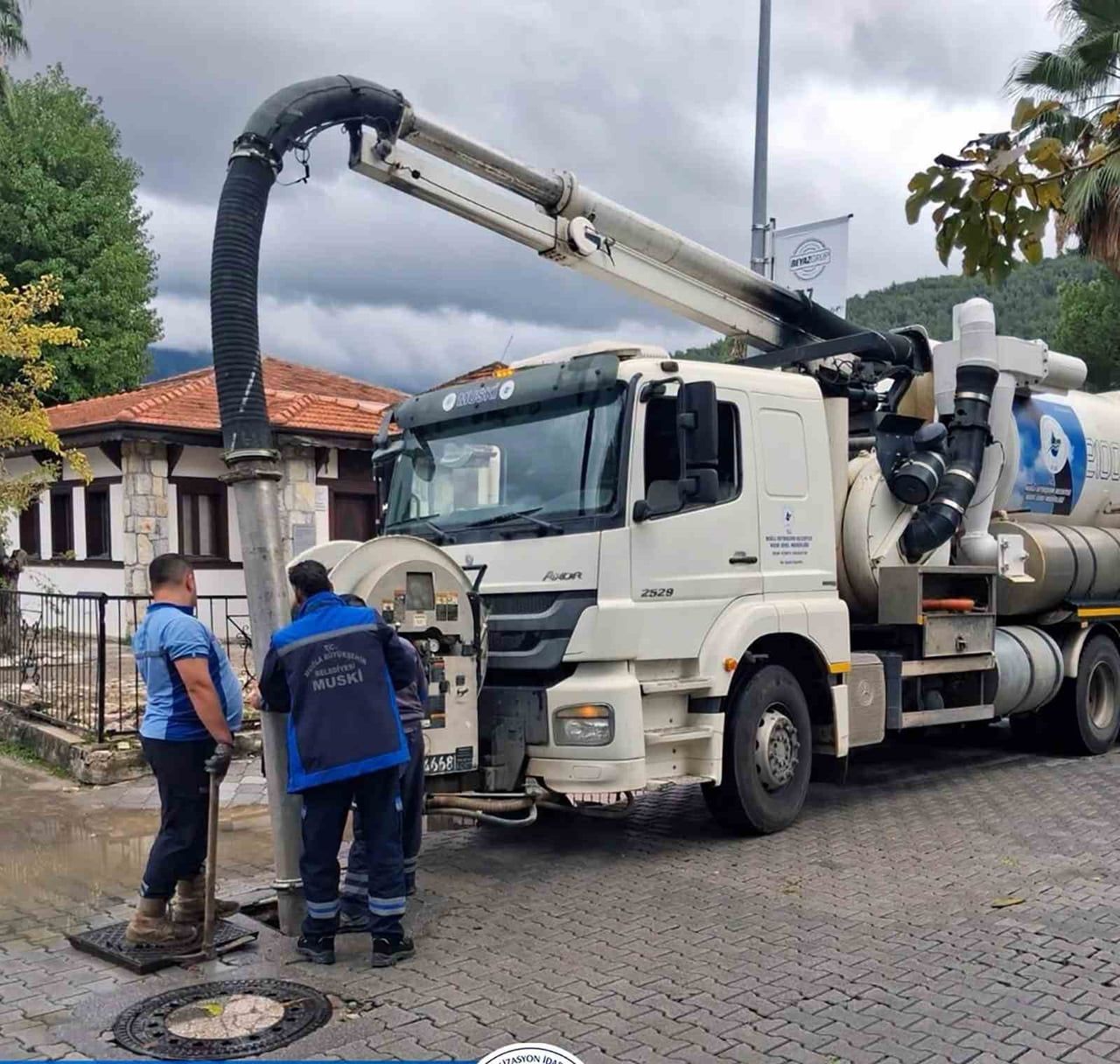 MUĞLA GENELİNDE ETKİLİ OLAN YAĞIŞLARIN ARDINDAN BÜYÜKŞEHİR BELEDİYESİ VE MUSKİ GENEL MÜDÜRLÜĞÜ...