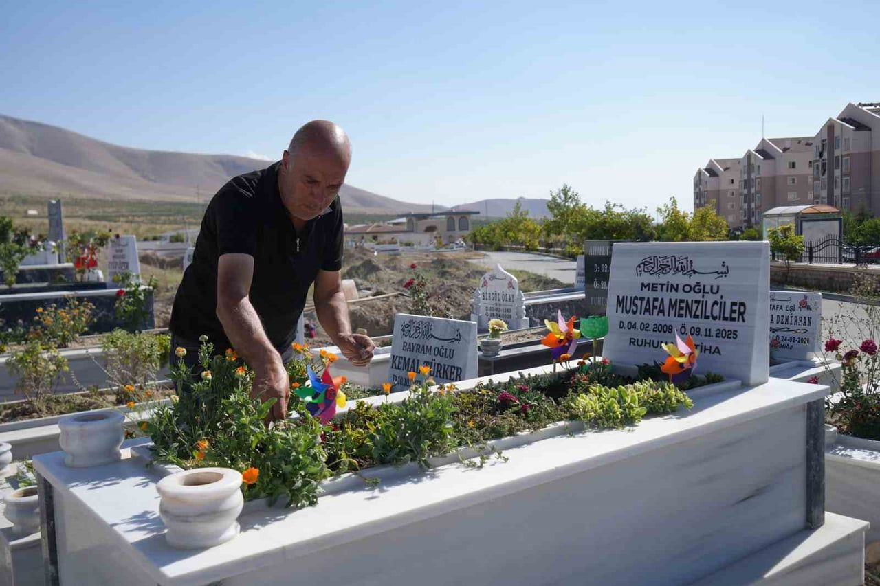 NİĞDE’DE KAZADA OĞLUNU KAYBEDEN BABADAN ADALET ÇAĞRISI