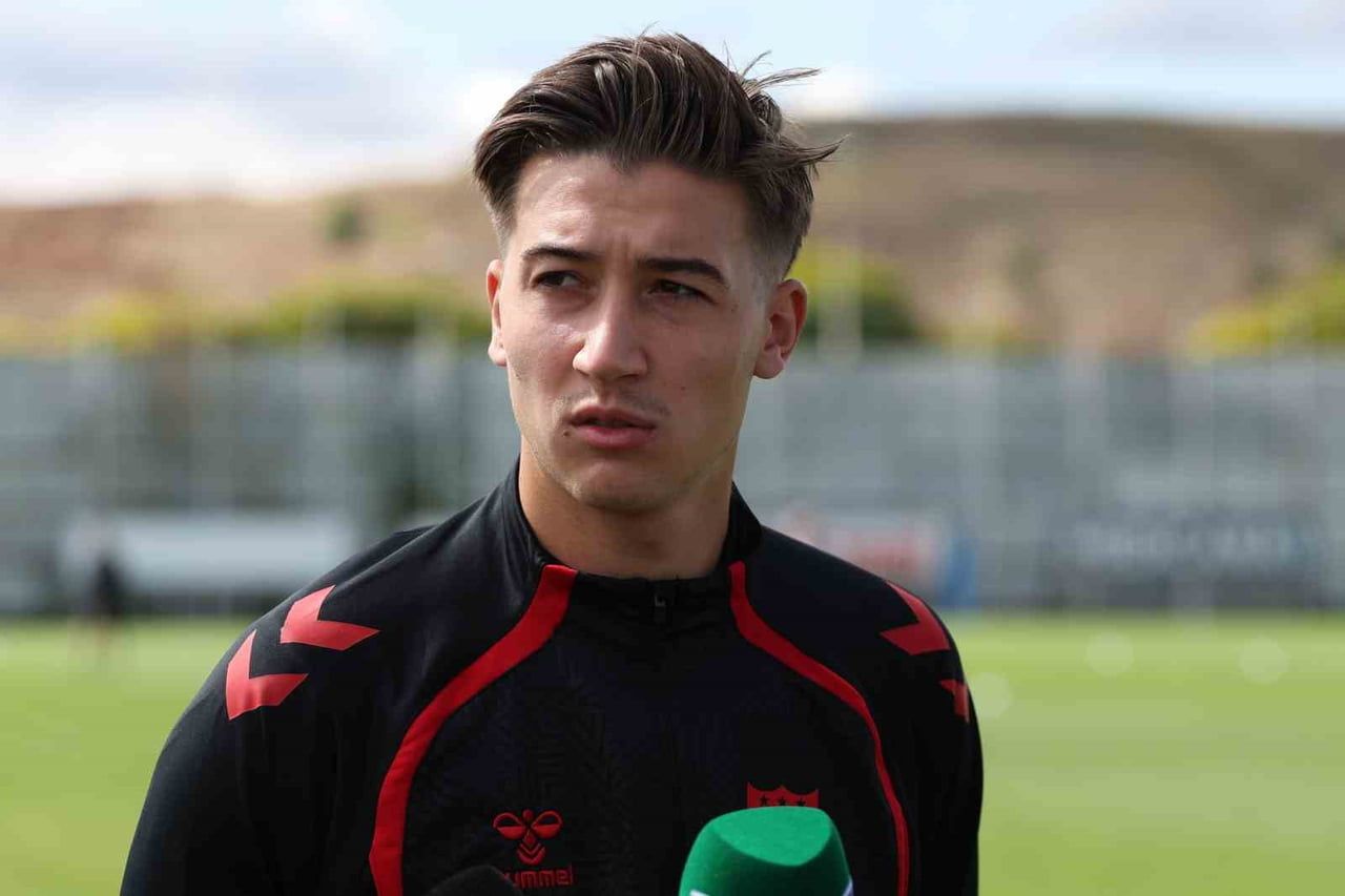 SİVASSPOR’UN GENÇ SAVUNMA OYUNCUSU MERT ÇELİK, PENDİKSPOR MAÇI ÖNCESİ YAPTIĞI AÇIKLAMALARDA TAKIM...