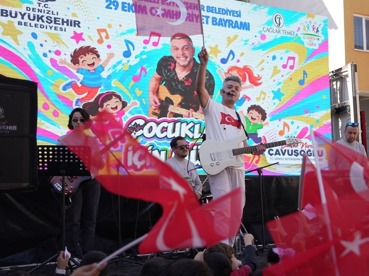 DENİZLİ BÜYÜKŞEHİR BELEDİYESİ’NİN 29 EKİM CUMHURİYET BAYRAMI KUTLAMALARI KAPSAMINDA DÜZENLEDİĞİ...