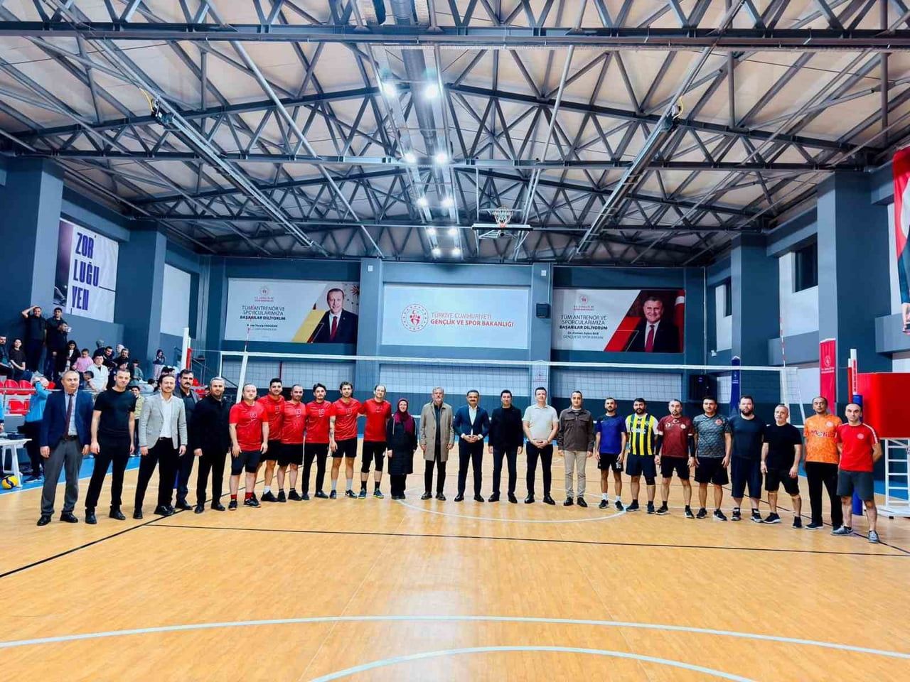 BİLECİK’TE VOLEYBOL TURNUVASININ ŞAMPİYONU BELLİ OLDU