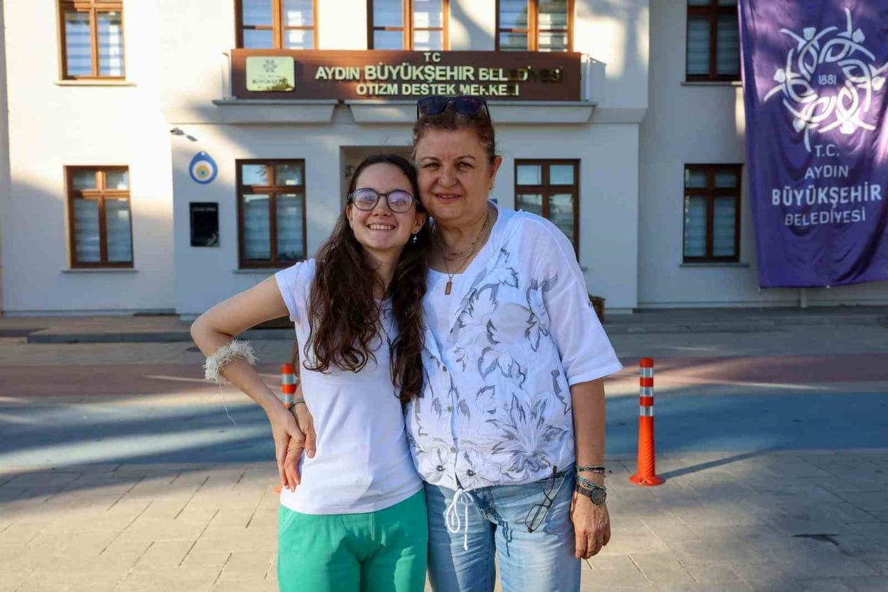 AYDIN BÜYÜKŞEHİR OTİZMLİ ÖĞRENCİLERE DESTEK OLUYOR