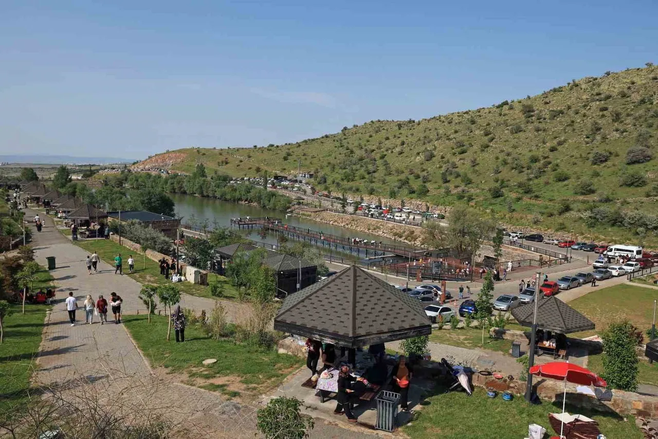 TALAS BELEDİYESİ'NE BAĞLI MESİRE ALANLARI, MÜZELER VE KÜLTÜREL TESİSLERDE KIŞ DÖNEMİ ÇALIŞMA...