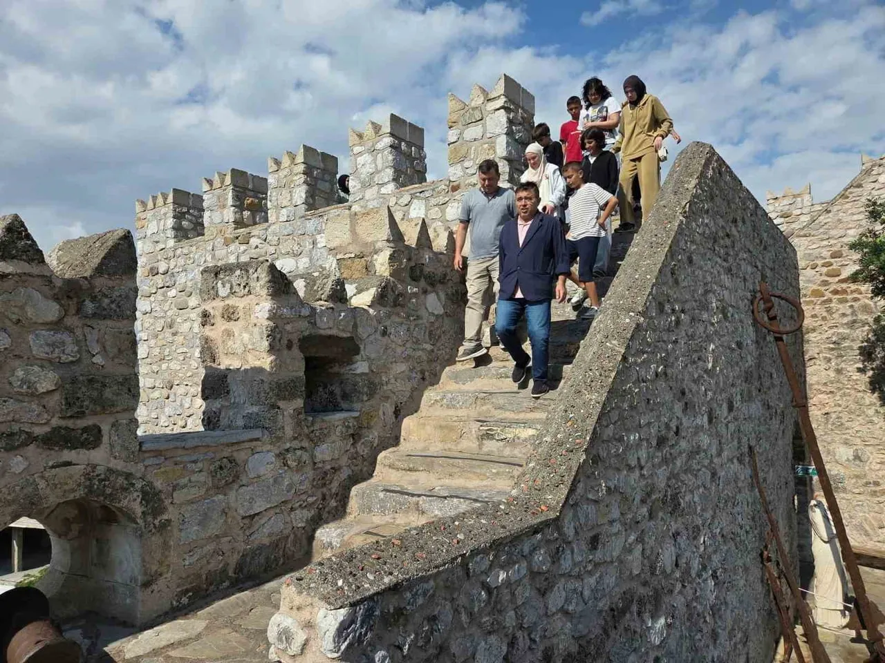ALANYALI ÖĞRENCİLER MARMARİS’İN TARİHİNİ KEŞFETMEYE GELDİ