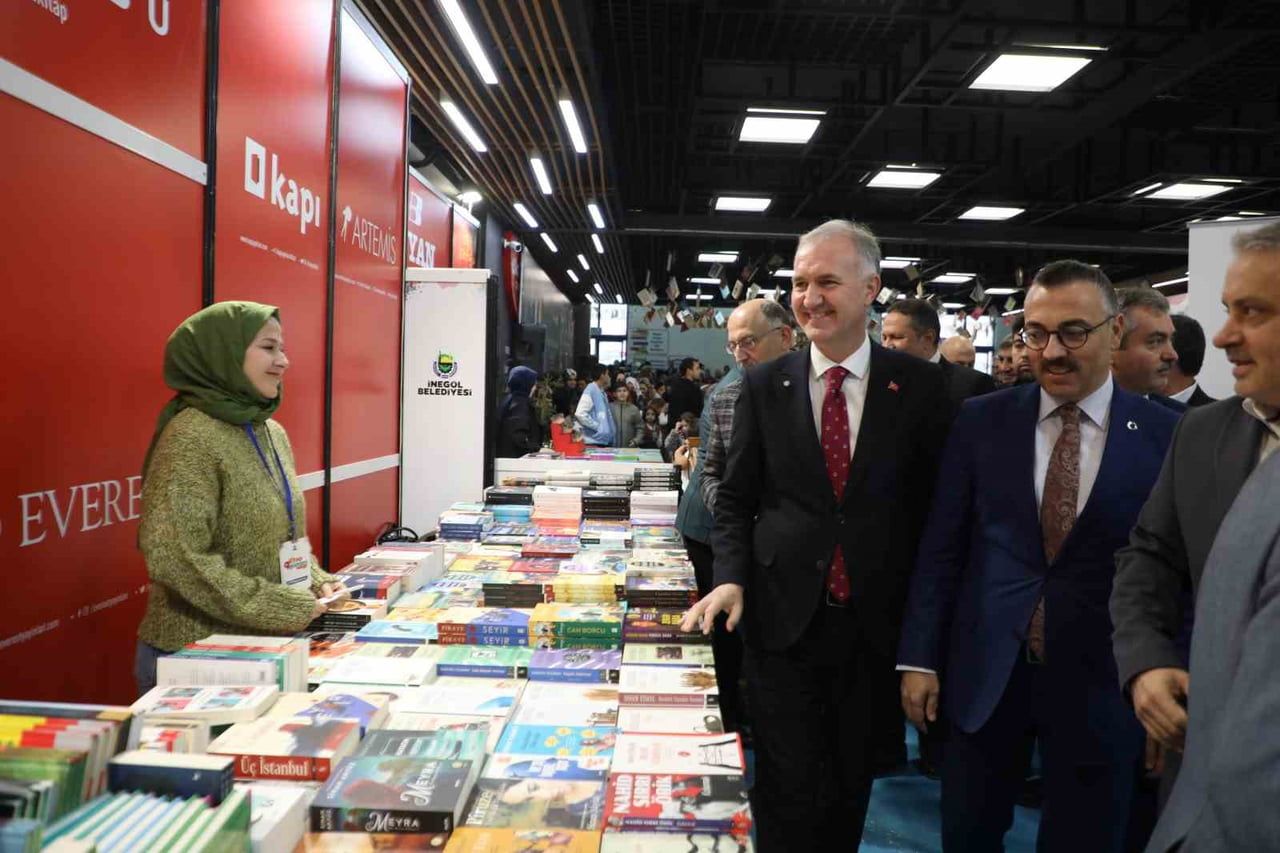 İNEGÖL BELEDİYESİ TARAFINDAN HER YIL DÜZENLENEN İNEGÖL KİTAP GÜNLERİ, 2026 YILINDA 10. KEZ...