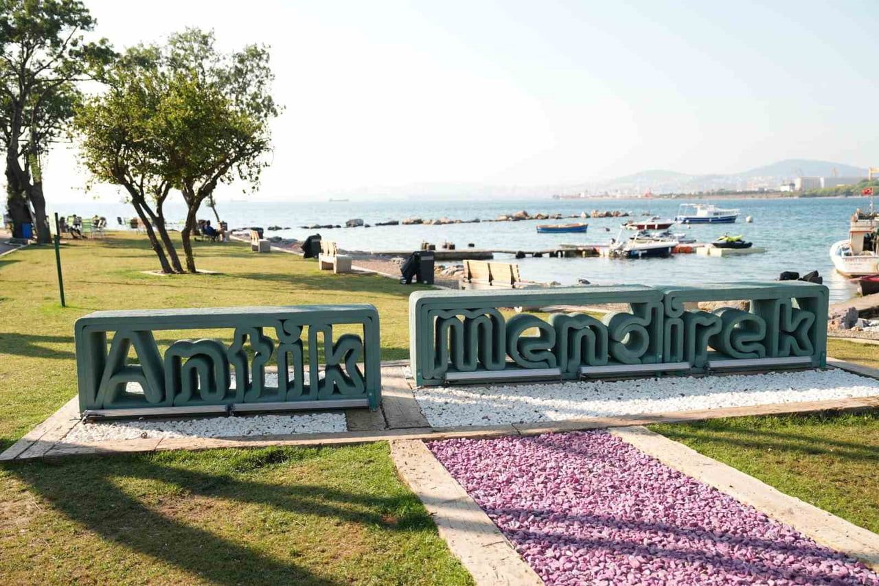 TUZLA'DA 2 BİN YILLIK GEÇMİŞE SAHİP SİT ALANI STATÜSÜNDEKİ ANTİK MENDİREK, YÜRÜTÜLEN KAPSAMLI...