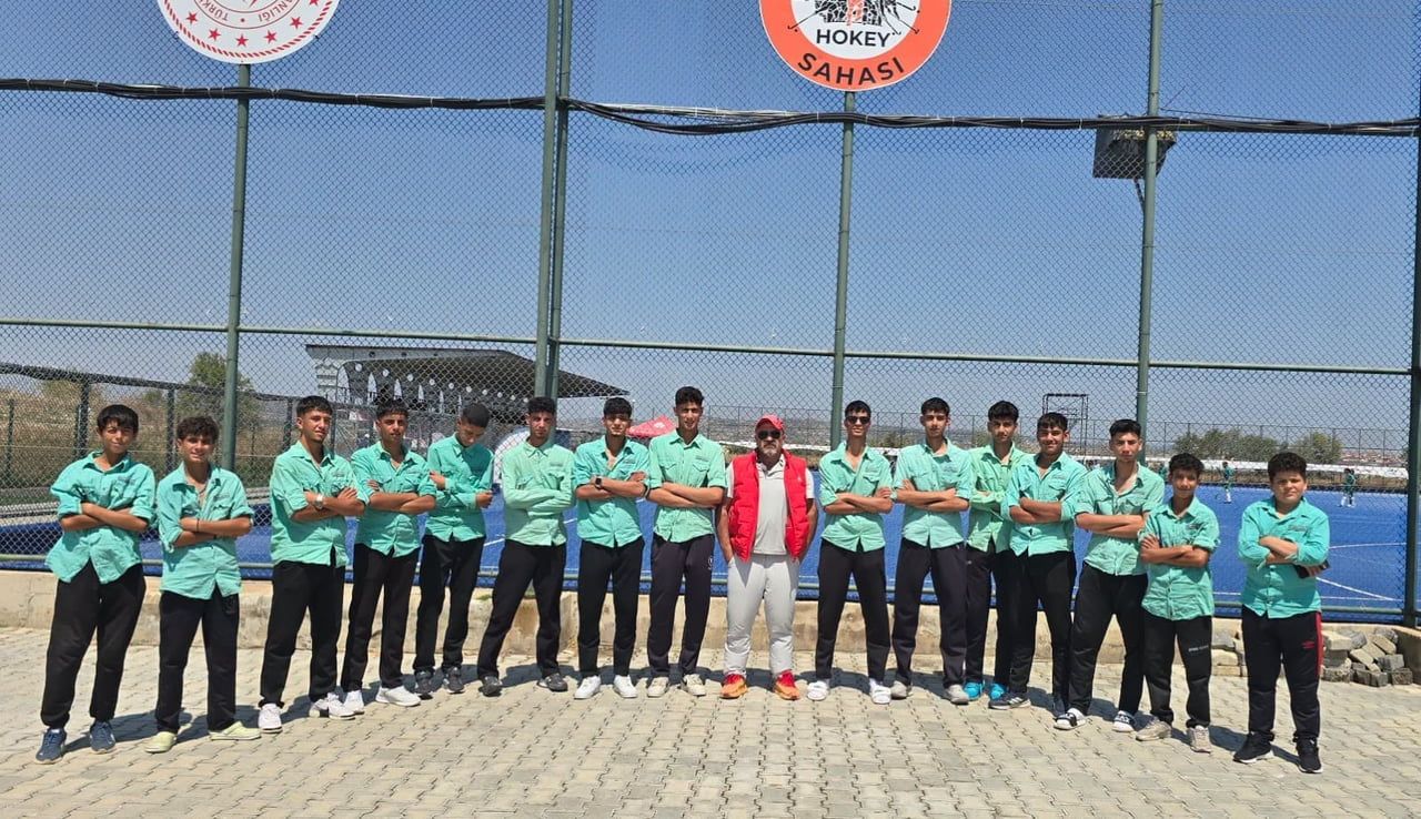 MALATYA HOKEYDE TÜRKİYE 4'ÜNCÜSÜ OLDU