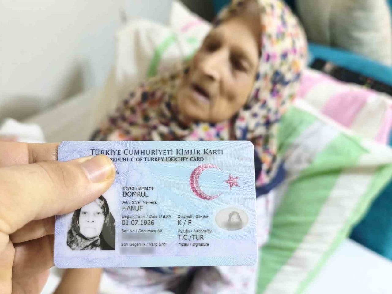 HANUF DOMRUL VE KİMLİĞİ