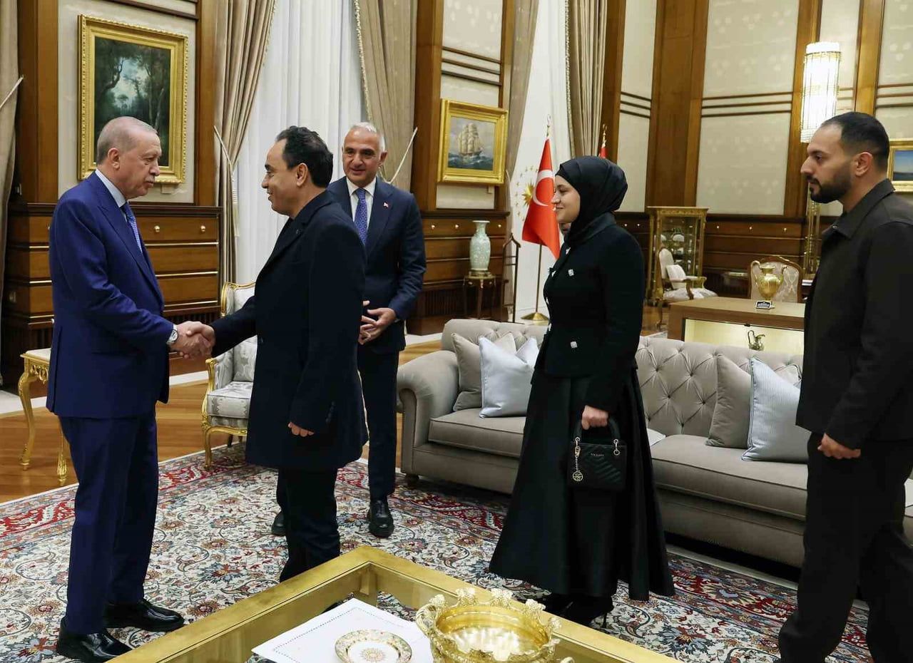 CUMHURBAŞKANI RECEP TAYYİP ERDOĞAN, FİLİSTİNLİ HİND RAJAB'IN AİLESİNİ KABUL ETTİ.