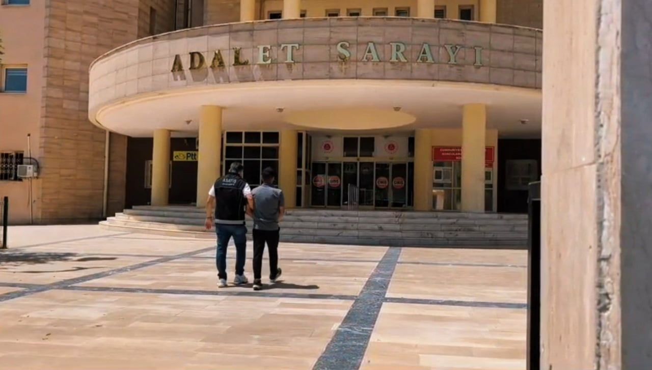 ŞANLIURFA'DA 26 YIL HAPİS CEZASIYLA ARANAN HÜKÜMLÜ YAKALANDI