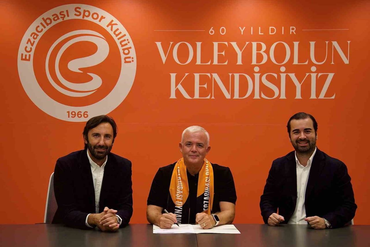 ECZACIBAŞI SPOR KULÜBÜ, ALTYAPI TEKNİK KOORDİNATÖRÜ VE 1. LİG TAKIMI BAŞANTRENÖRÜ HÜSEYİN...