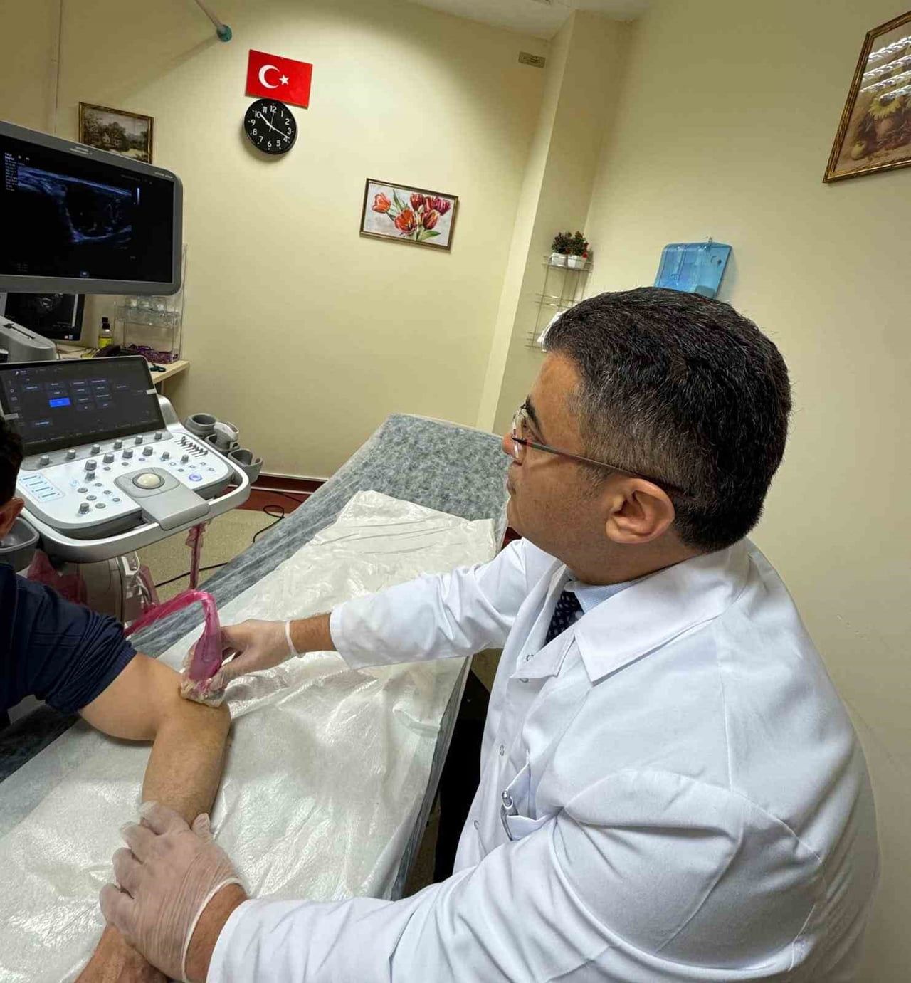 PROF. DR. İRFAN KOCA: "DİRSEK AĞRINIZIN NEDENİ TENİSÇİ DİRSEĞİ OLABİLİR"