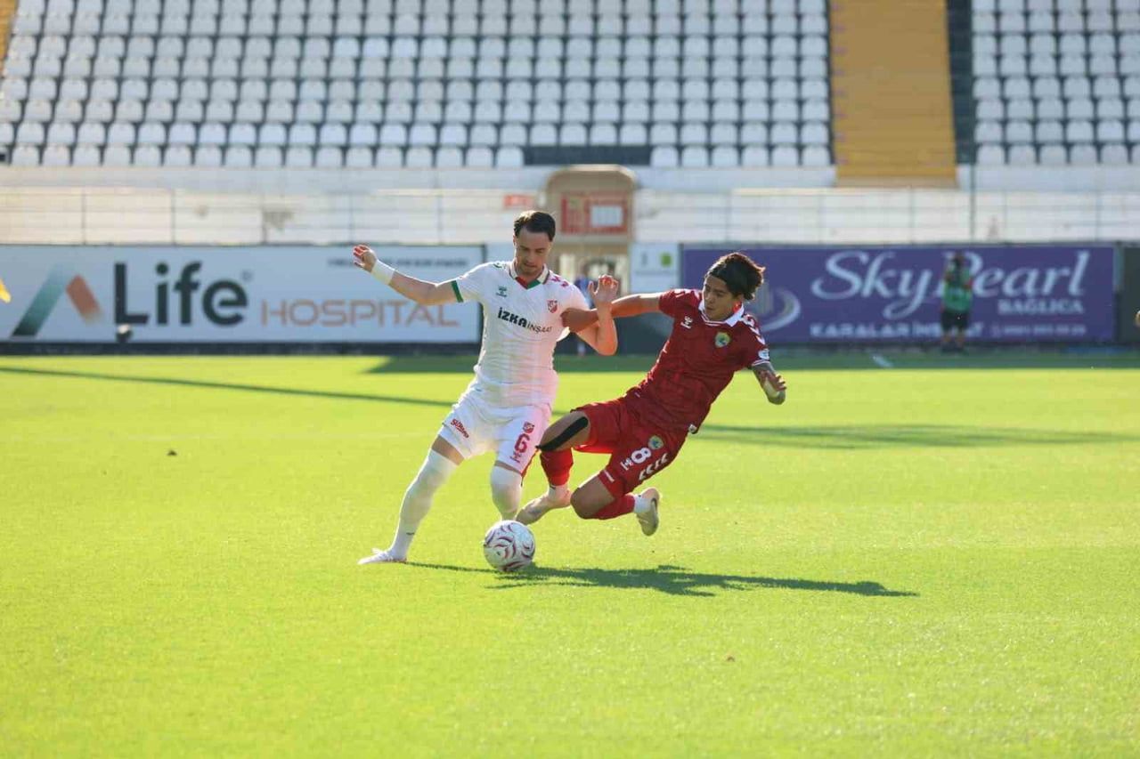 KARŞIYAKA, 5 SEZON SONRA LİGE MAĞLUBİYETLE BAŞLADI