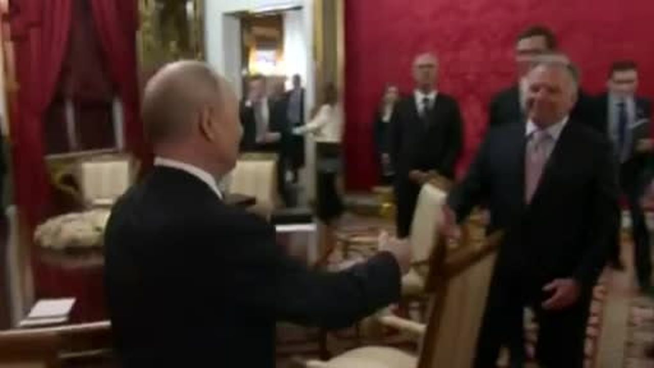 Rusya Devlet Başkanı Vladimir Putin, ABD Başkanı Donald Trump’ın Orta Doğu Özel Temsilcisi Steve...