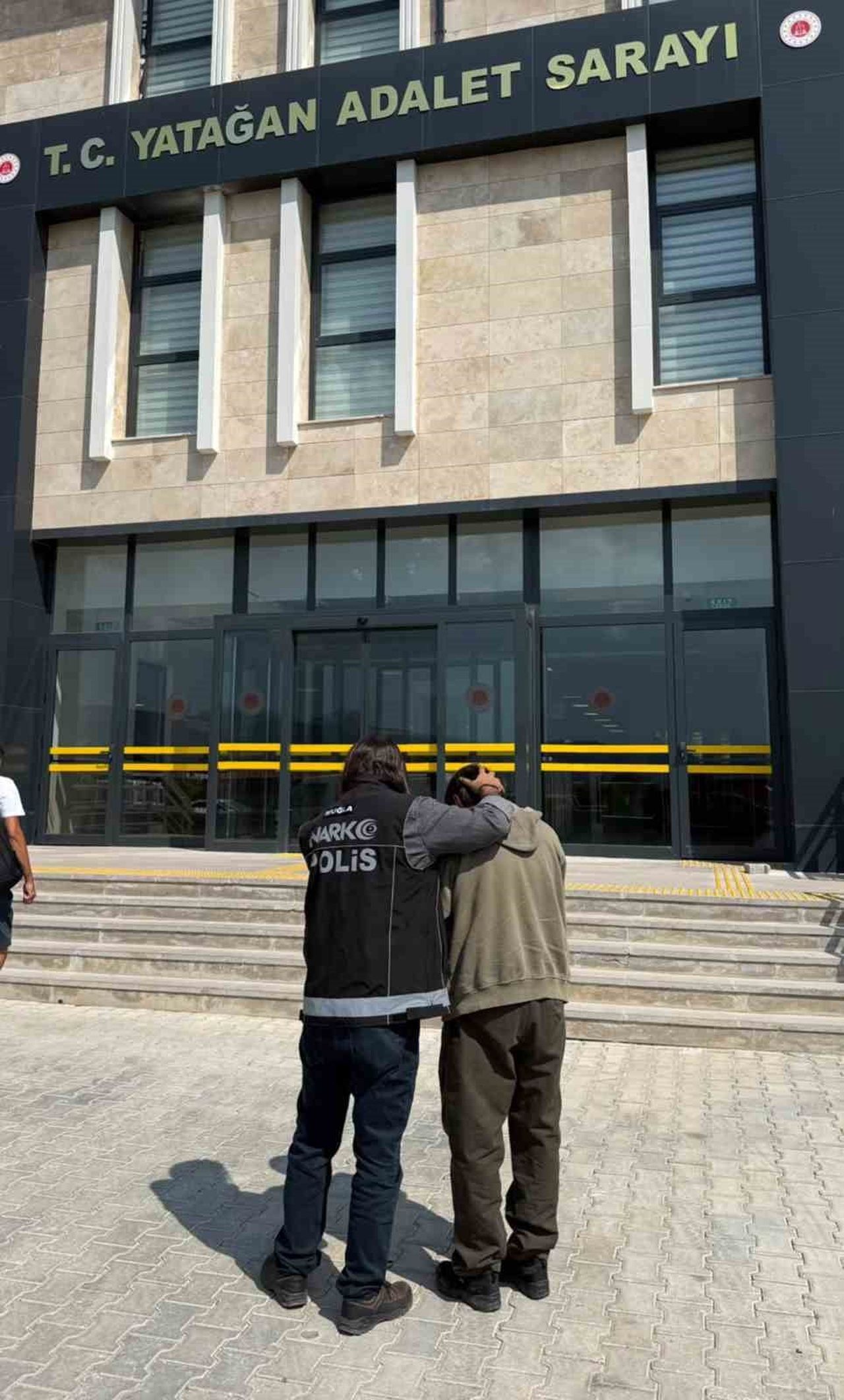 BODRUM VE YATAĞAN'DA DÜZENLENEN UYUŞTURUCU OPERASYONLARINDA İKİ KİŞİ TUTUKLANDI