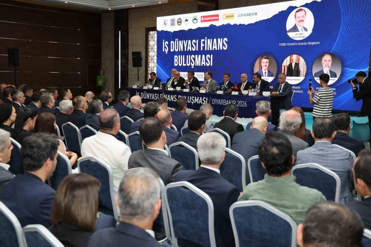DİYARBAKIR'DA "İŞ DÜNYASI FİNANS BULUŞMASI" PROGRAMI DÜZENLENDİ.