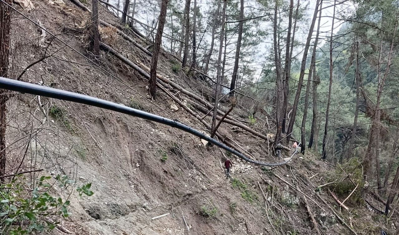 DÖRTYOL’DA ZARAR GÖREN İÇME SUYU HATTININ 500 METRELİK BÖLÜMÜ YENİLENEREK BAKIM VE ONARIM...
