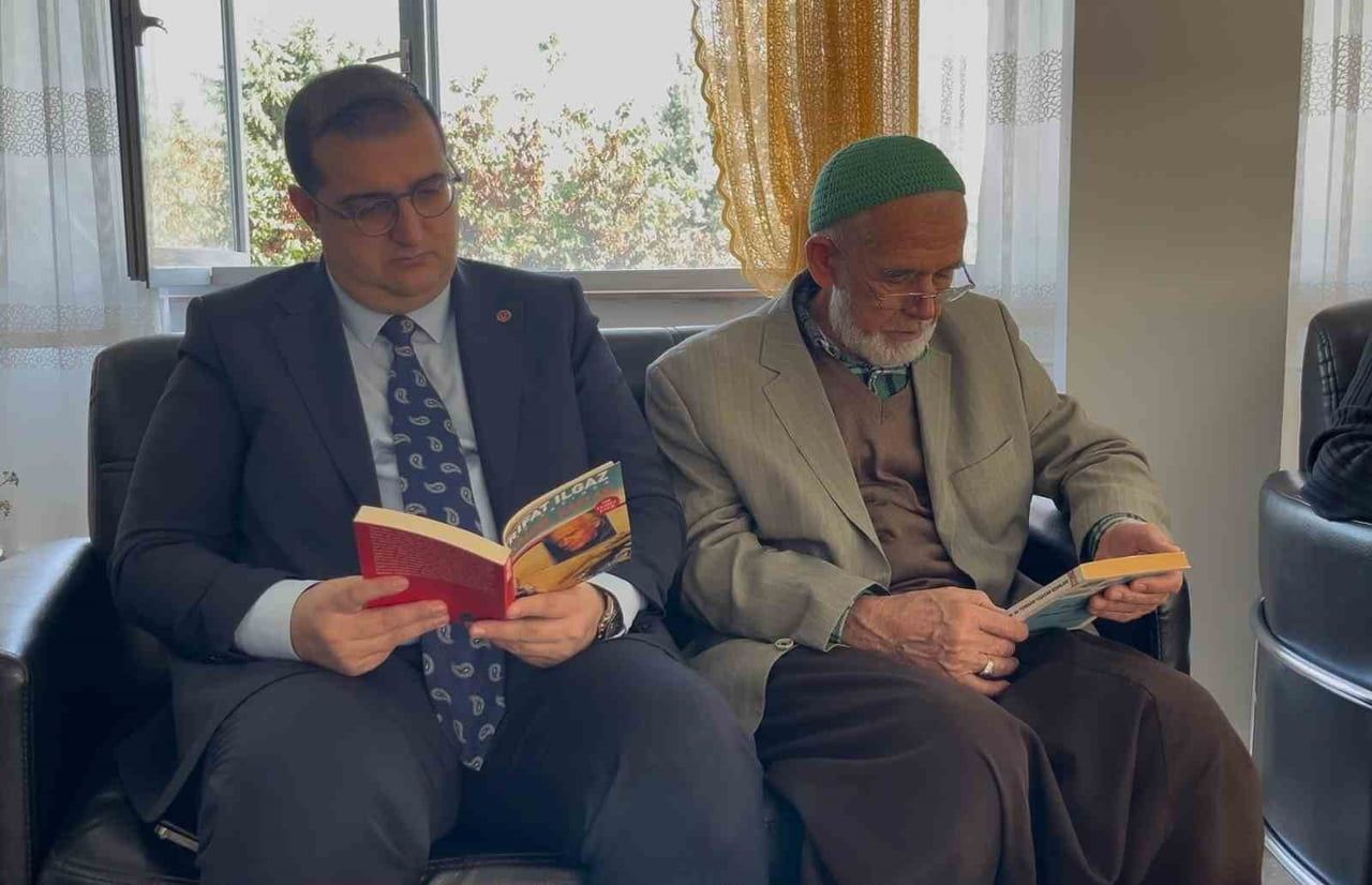 ELAZIĞ’DA "İYİLİK VAR" BULUŞMASI: BÜYÜKLERLE GÖNÜL KÖPRÜSÜ KURULDU