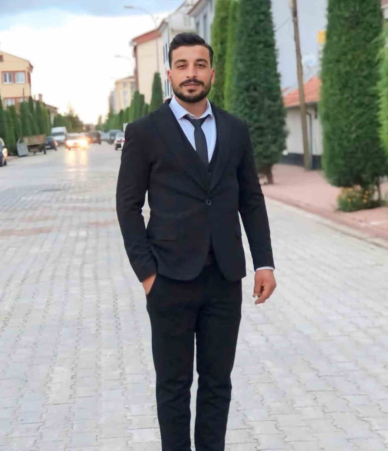 KONYA'NIN ÇUMRA İLÇESİNDE DÜĞÜNDE ÇIKAN KAVGADA ZEKİ BOZDEMİR BIÇAKLANARAK HAYATINI...