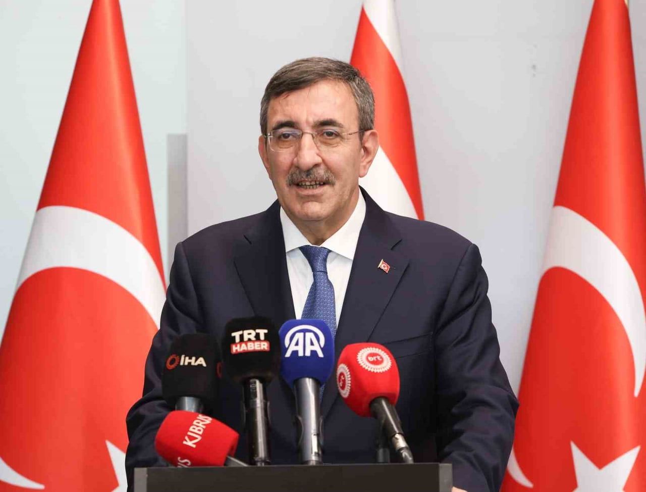 CUMHURBAŞKANI YARDIMCISI CEVDET YILMAZ, KUZEY KIBRIS TÜRK CUMHURİYETİ (KKTC) BAŞBAKANI ÜNAL ÜSTEL...