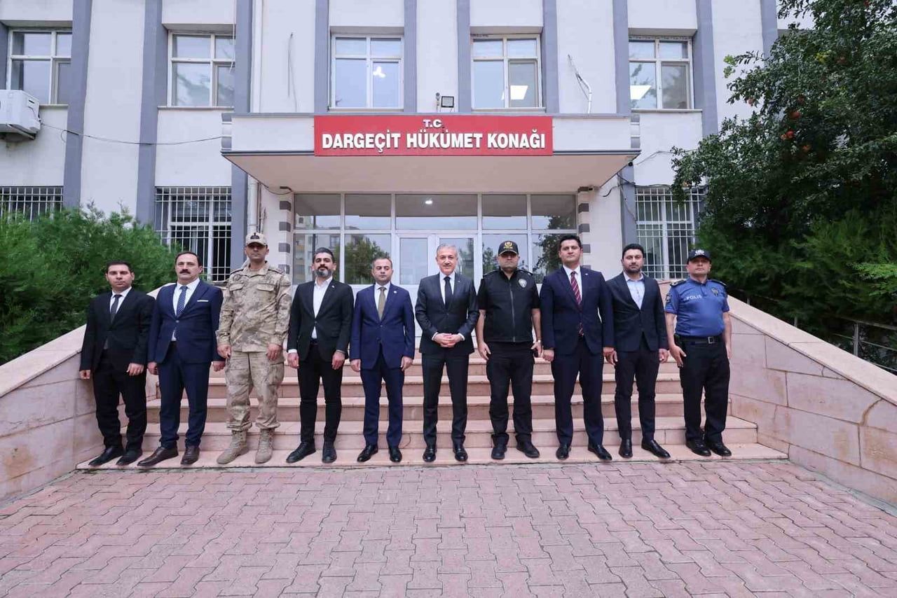 MARDİN VALİSİ VE BÜYÜKŞEHİR BELEDİYE BAŞKAN VEKİLİ TUNCAY AKKOYUN, DARGEÇİT İLÇESİNDE BİR DİZİ...