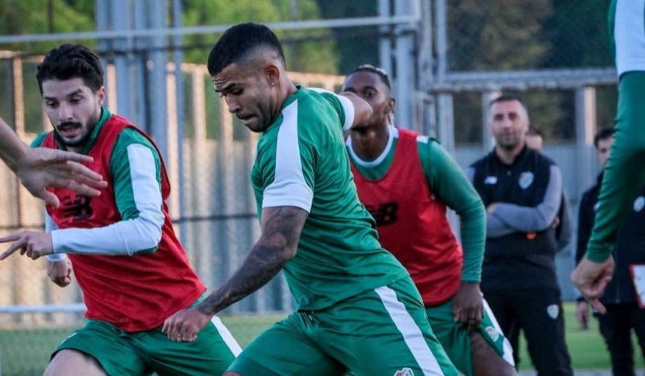 BURSASPOR, TRENDYOL 1. LİG’İN 12. HAFTASINDA DEPLASMANDA OYNAYACAĞI KEÇİÖRENGÜCÜ MAÇININ...