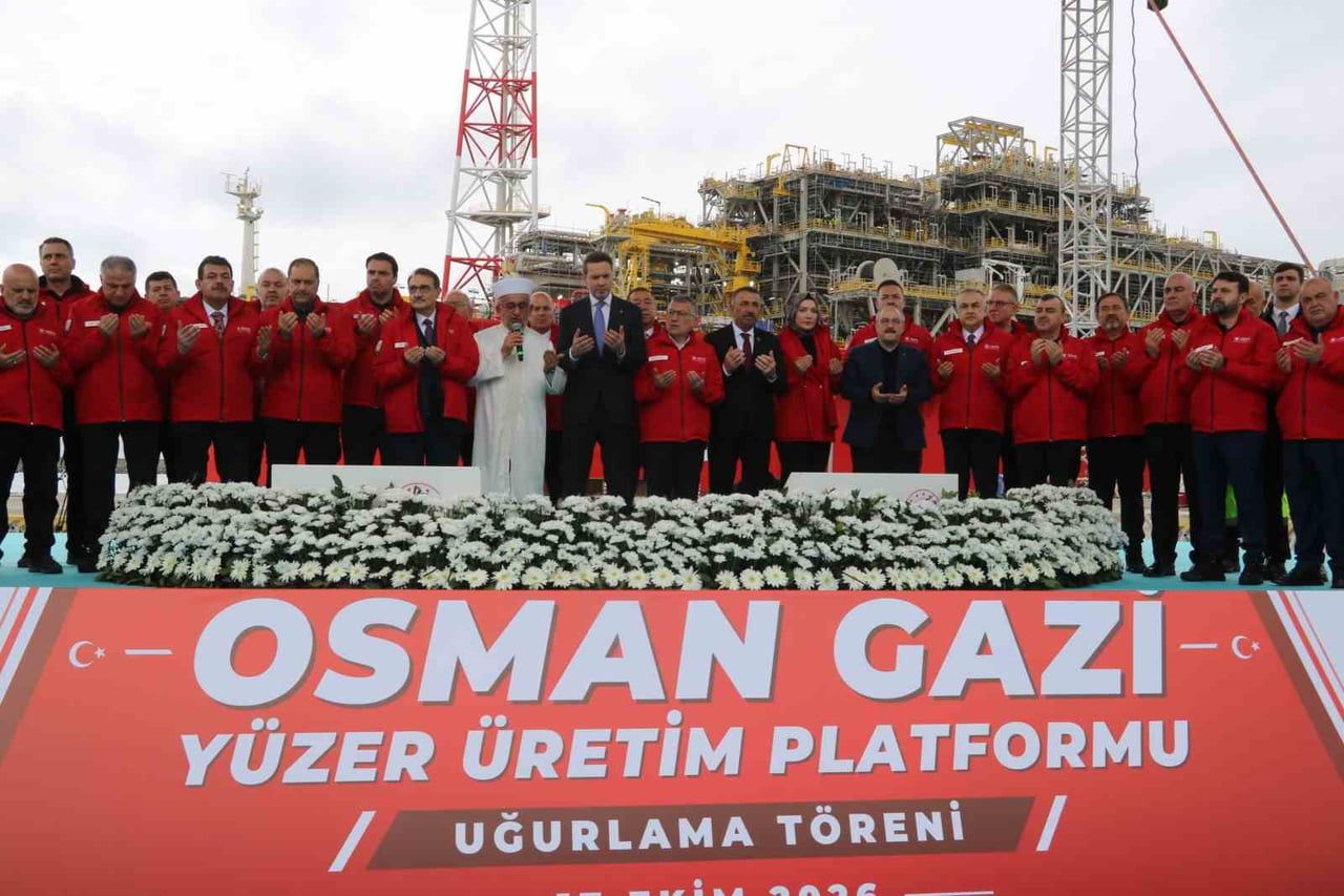 TÜRKİYE'NİN İLK YÜZER DOĞAL GAZ İŞLEME TESİSİ OSMAN GAZİ YÜZER ÜRETİM PLATFORMU, ZONGULDAK'IN...