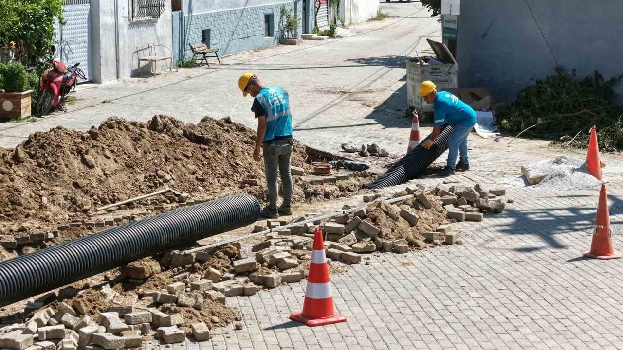 AYDIN BÜYÜKŞEHİR'DEN İNCİRLİOVA'DA ALTYAPI YATIRIMI