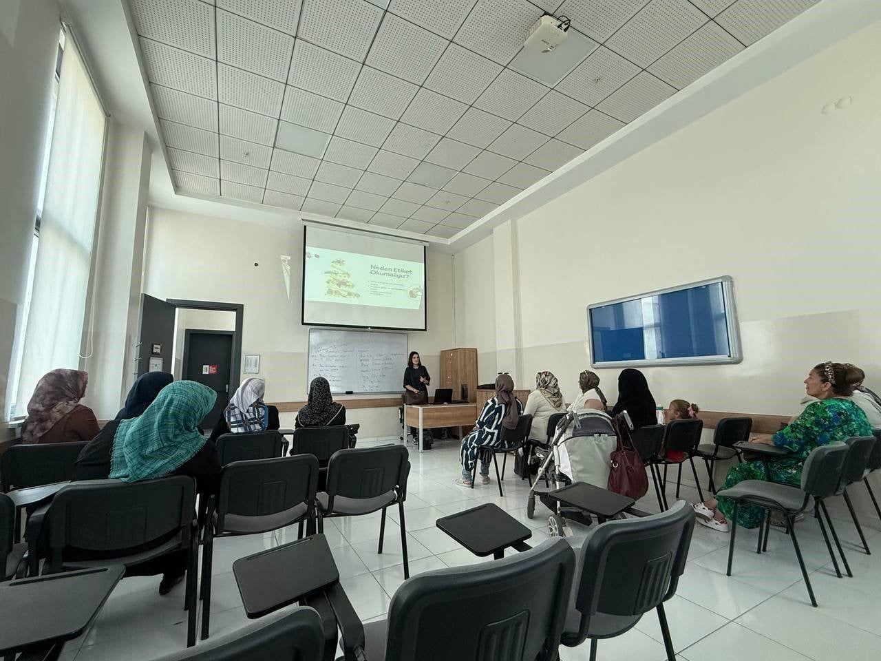 SAKARYA'NIN AKYAZI İLÇESİNDE BULUNAN SOSYAL GELİŞİM MERKEZİ'NDE (SGM) DÜZENLENEN 5 HAFTALIK...