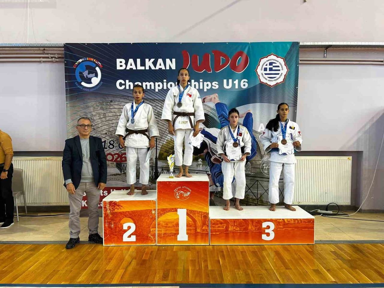 DÜZCE GENÇLİK VE SPOR İL MÜDÜRLÜĞÜ SPORCU EĞİTİM MERKEZİ SPORCUSU ERVA EREN, YUNANİSTAN’DA...