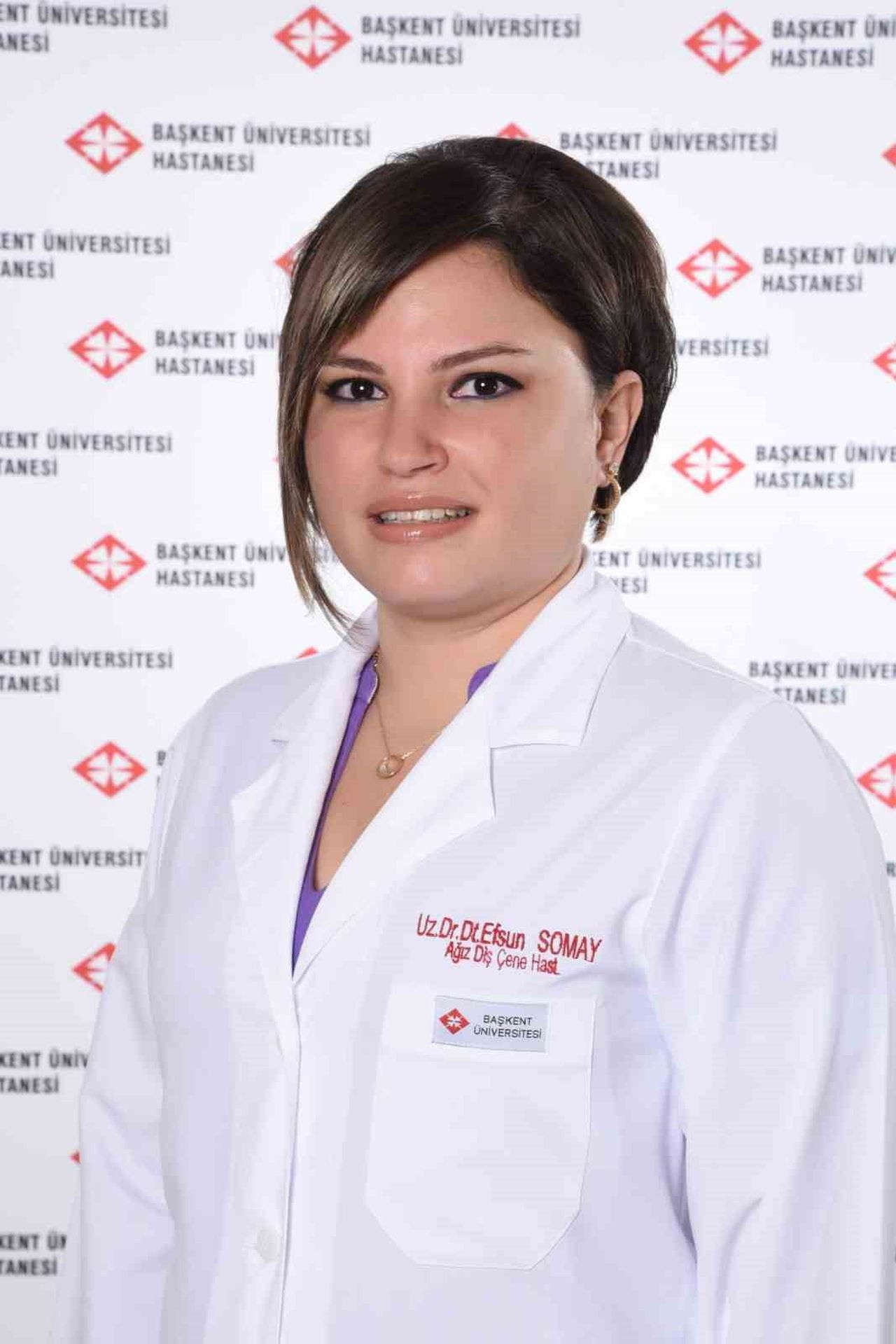 DİŞ HEKİMLİĞİ AĞIZ, DİŞ VE ÇENE CERRAHİSİ ÖĞR. ÜYESİ DOÇ. DR. EFSUN SOMAY, SİGARANIN İMPLANT...