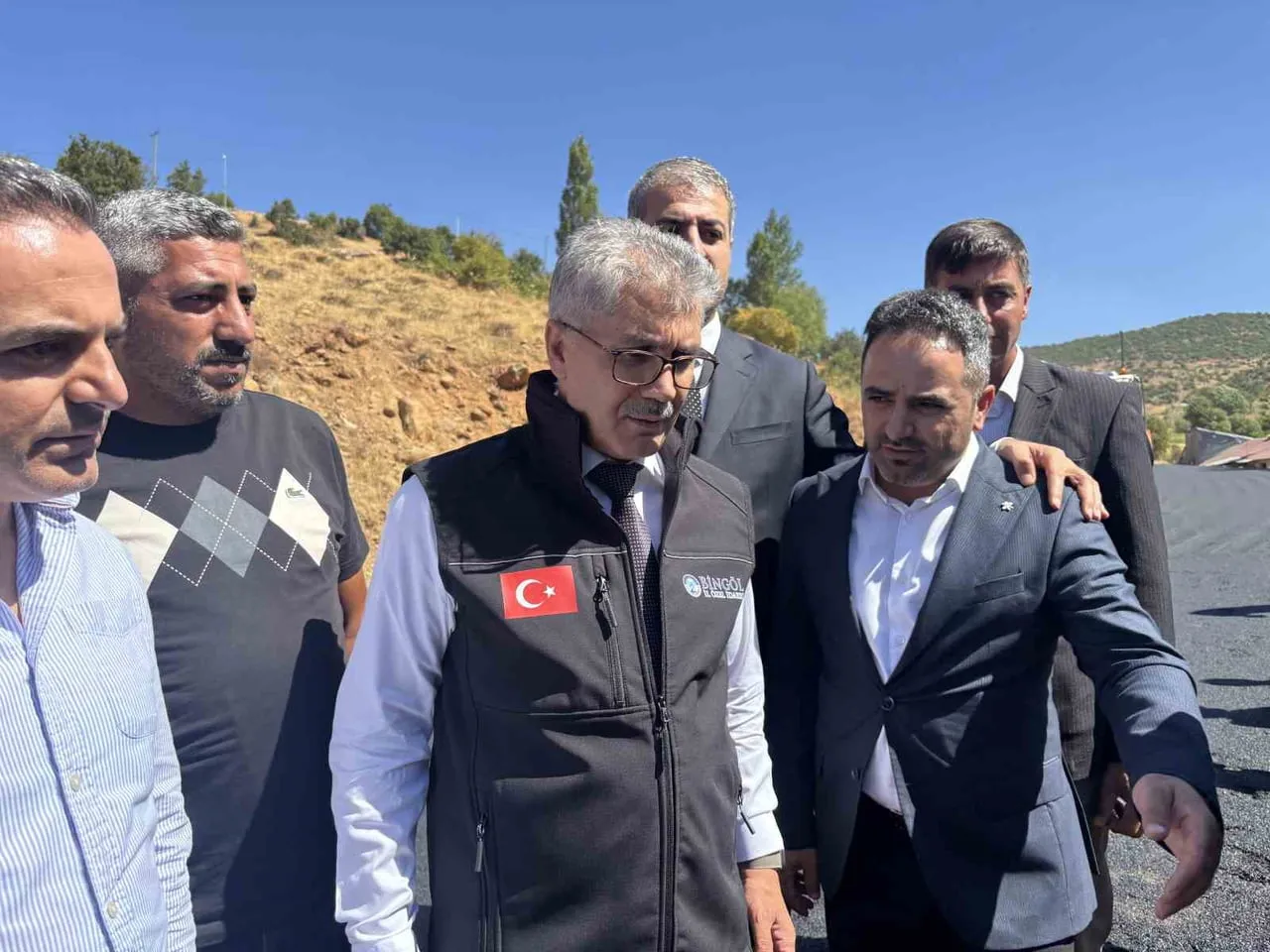 VALİ CAHİT ÇELİK KÖYDEKİ ÇALIŞMALARI YERİNDE İNCELEDİ