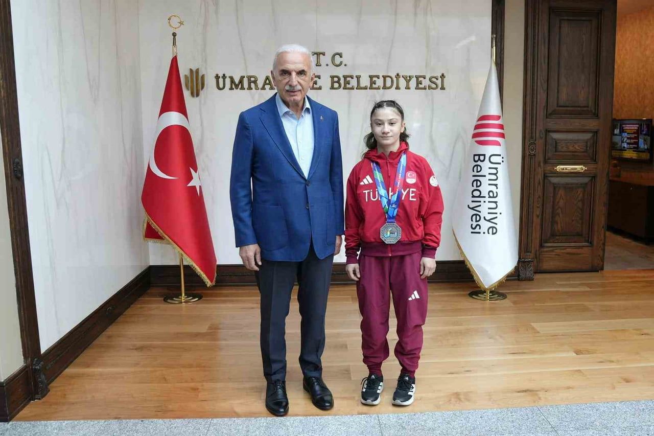 ÜMRANİYE BELEDİYE BAŞKANI İSMET YILDIRIM VE SEMA NUR YÜKSEL