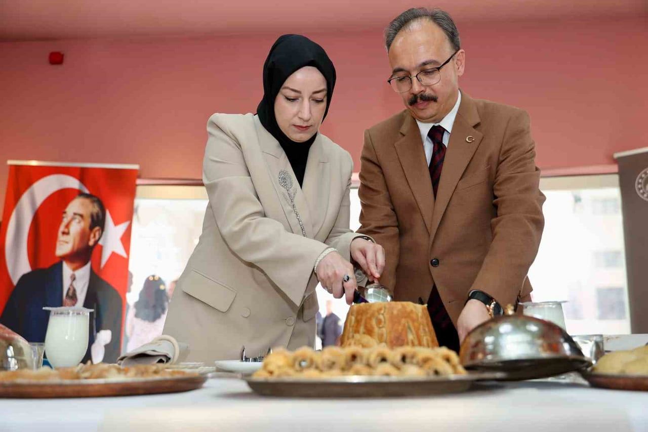 SİİRT’İN YÖRESEL MUTFAK KÜLTÜRÜNÜN YAŞATILMASI VE GELECEK NESİLLERE AKTARILMASI AMACIYLA İL MİLLİ...
