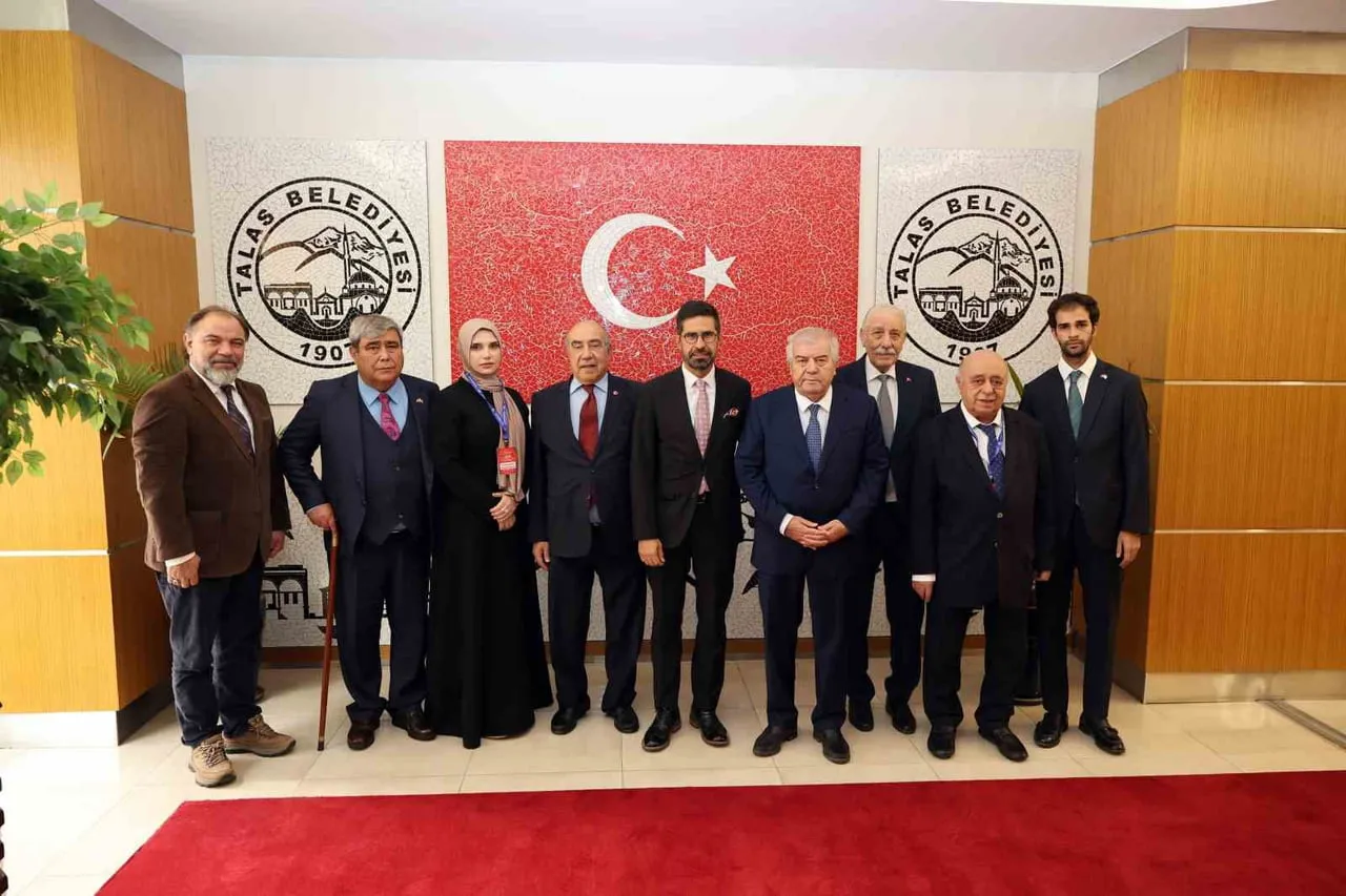 TALAS BELEDİYESİ’NİN ÖNCÜLÜĞÜNDE BU YIL İKİNCİSİ GERÇEKLEŞTİRİLEN TÜRK DÜNYASI ŞAİR VE YAZARLAR...
