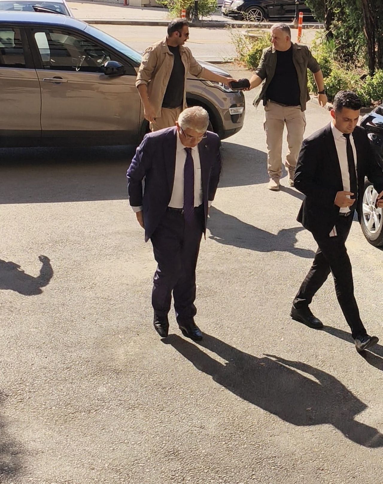 ESKİ İÇİŞLERİ BAKANI İDRİS NAİM ŞAHİN, İFADE VERMEK ÜZERE ANKARA ADLİYESİ'NE GELDİ.
