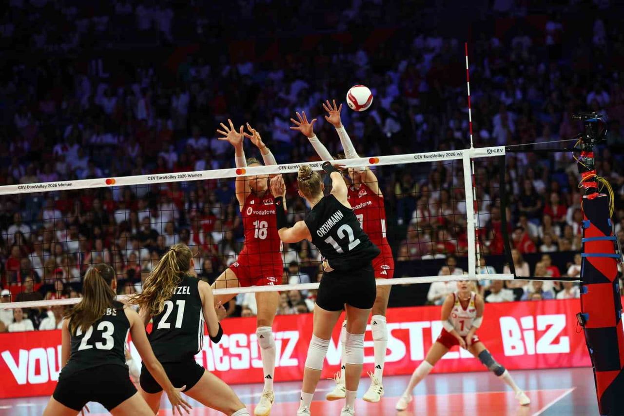A MİLLİ KADIN VOLEYBOL TAKIMI, 2026 CEV TRENDYOL AVRUPA VOLEYBOL ŞAMPİYONASI A GRUBU 4. MAÇINDA...