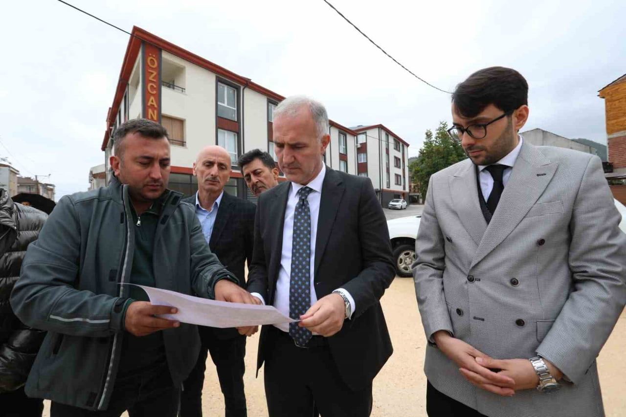 İNEGÖL BELEDİYESİ, CERRAH MAHALLESİNDE YENİ YAPILAŞMALARIN OLDUĞU BÖLGEDE 27 SOKAĞIN SATHİ...