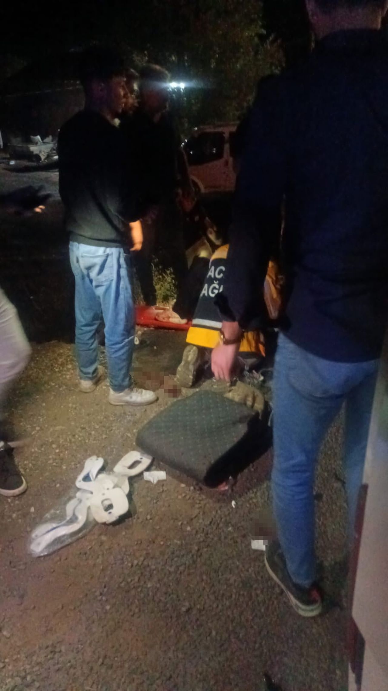 VAN’IN BAŞKALE İLÇESİNDE YOLCU MİNİBÜSÜNÜN KAZA YAPMASI SONUCU 16 YARALI.