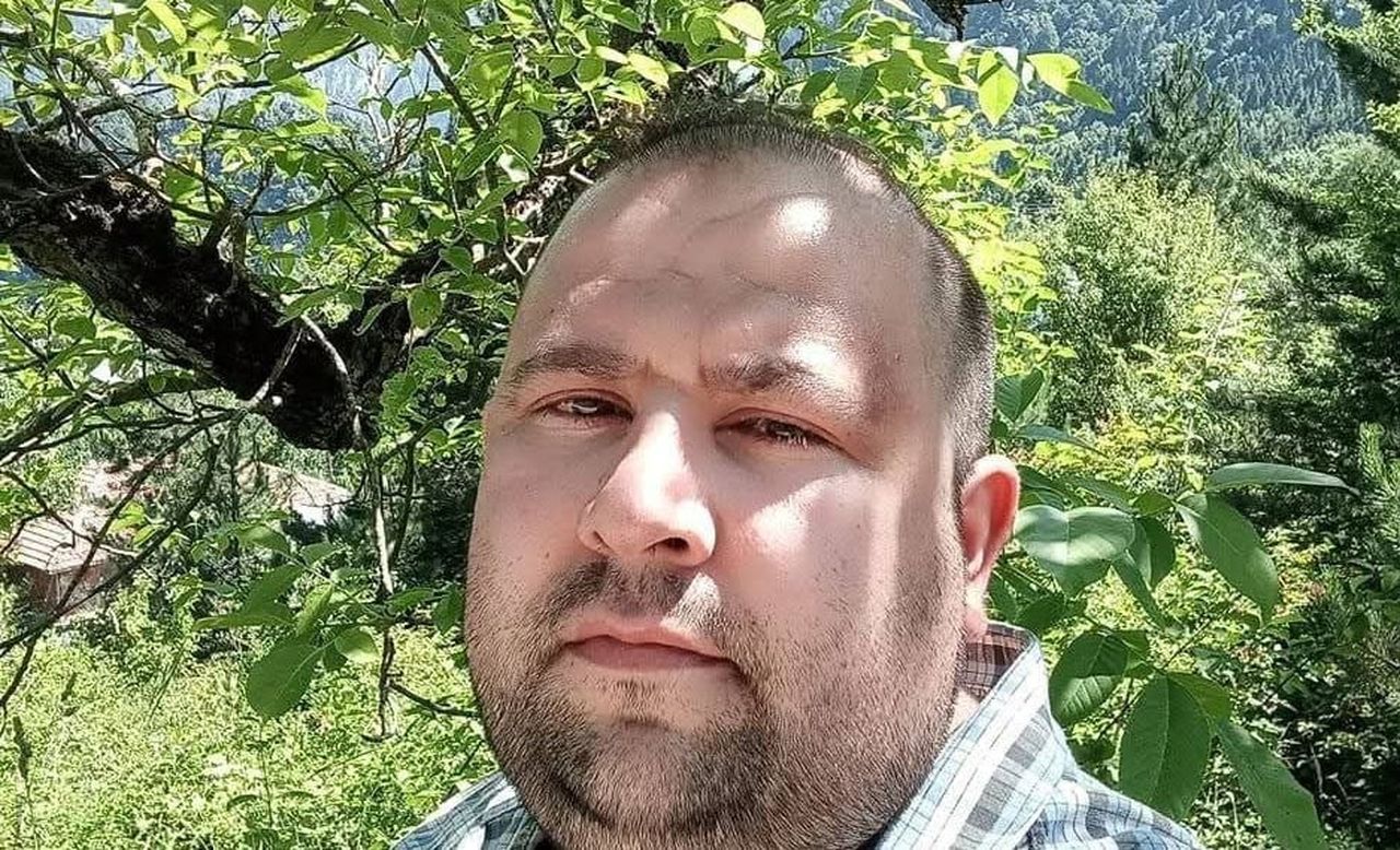 MUSTAFA ACUR