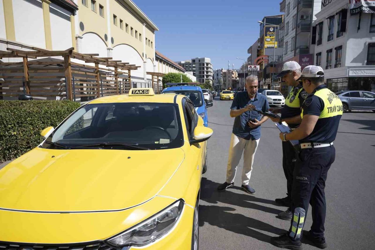 MERSİN’DE TİCARİ TAKSİLERE YÖNELİK DENETİMLERDE 2026 YILI AĞUSTOS AYI İTİBARIYLA 810 ARAÇ KONTROL...