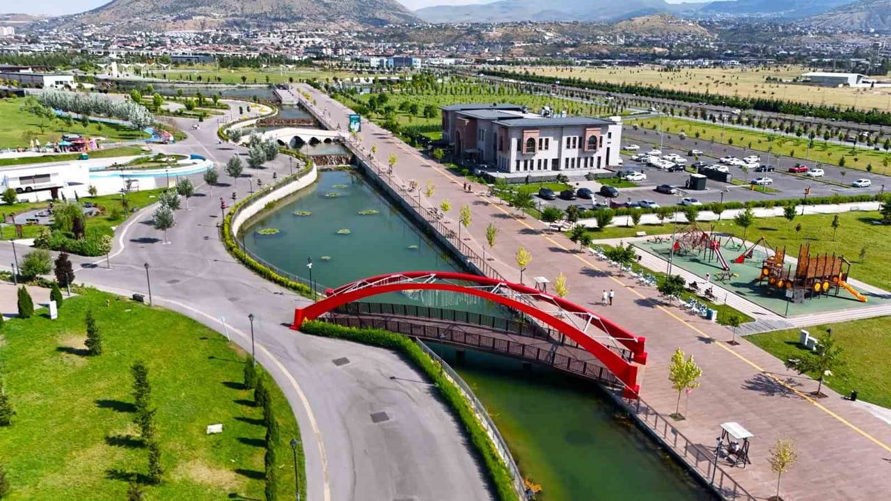 KAYSERİ BÜYÜKŞEHİR BELEDİYESİ TARAFINDAN 2023’TE VATANDAŞLARIN HİZMETİNE AÇILAN RECEP TAYYİP...