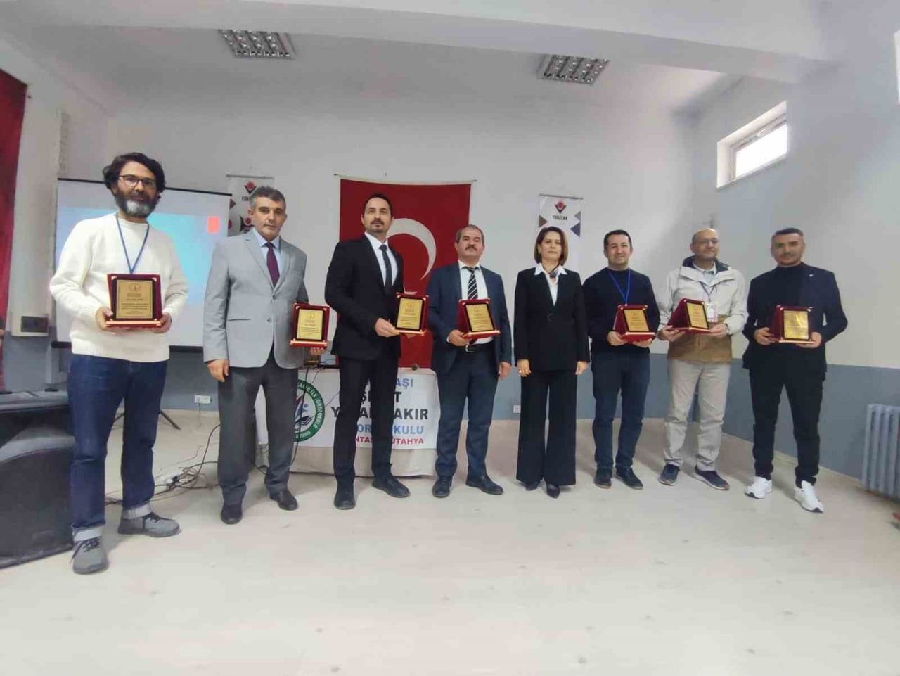 KÜTAHYA’NIN ALTINTAŞ İLÇESİNDE TÜBİTAK 4009 KAPSAMINDA GERÇEKLEŞTİRİLEN "GELENEKTEN GELECEĞE:...