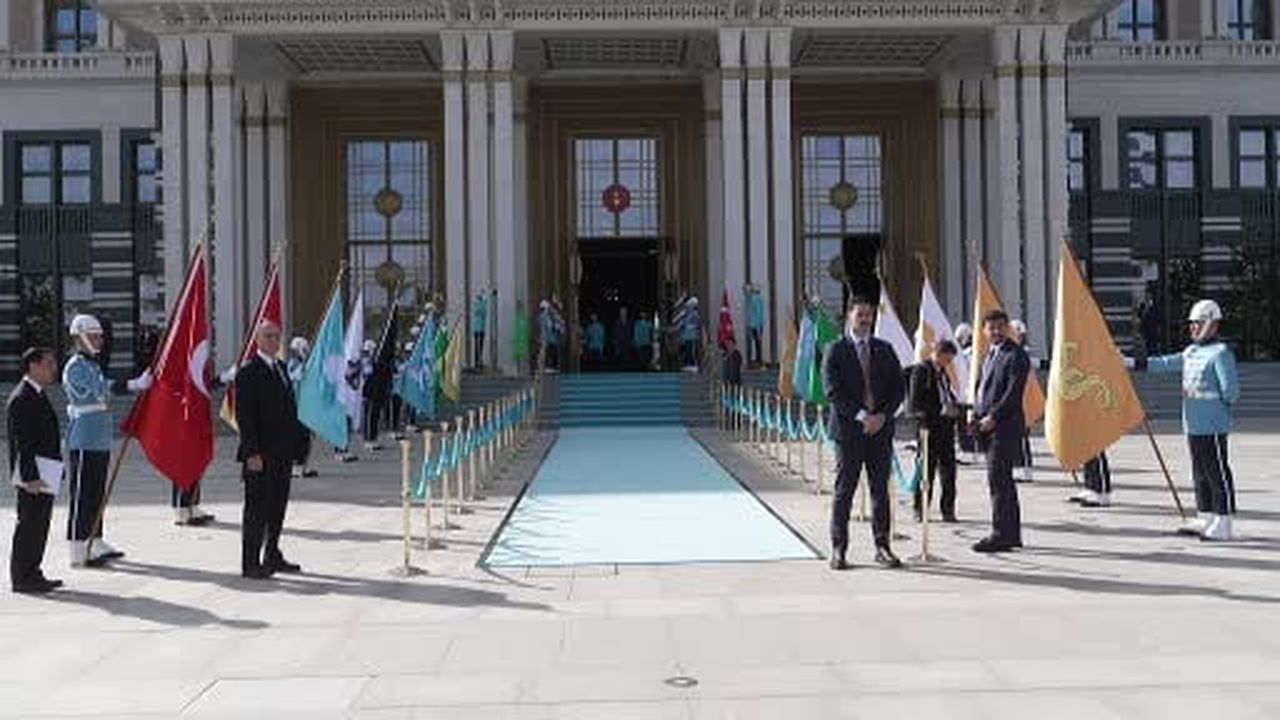 Cumhurbaşkanı Erdoğan, Türkmenistan Devlet Başkanı Berdimuhammedov bir araya geldi