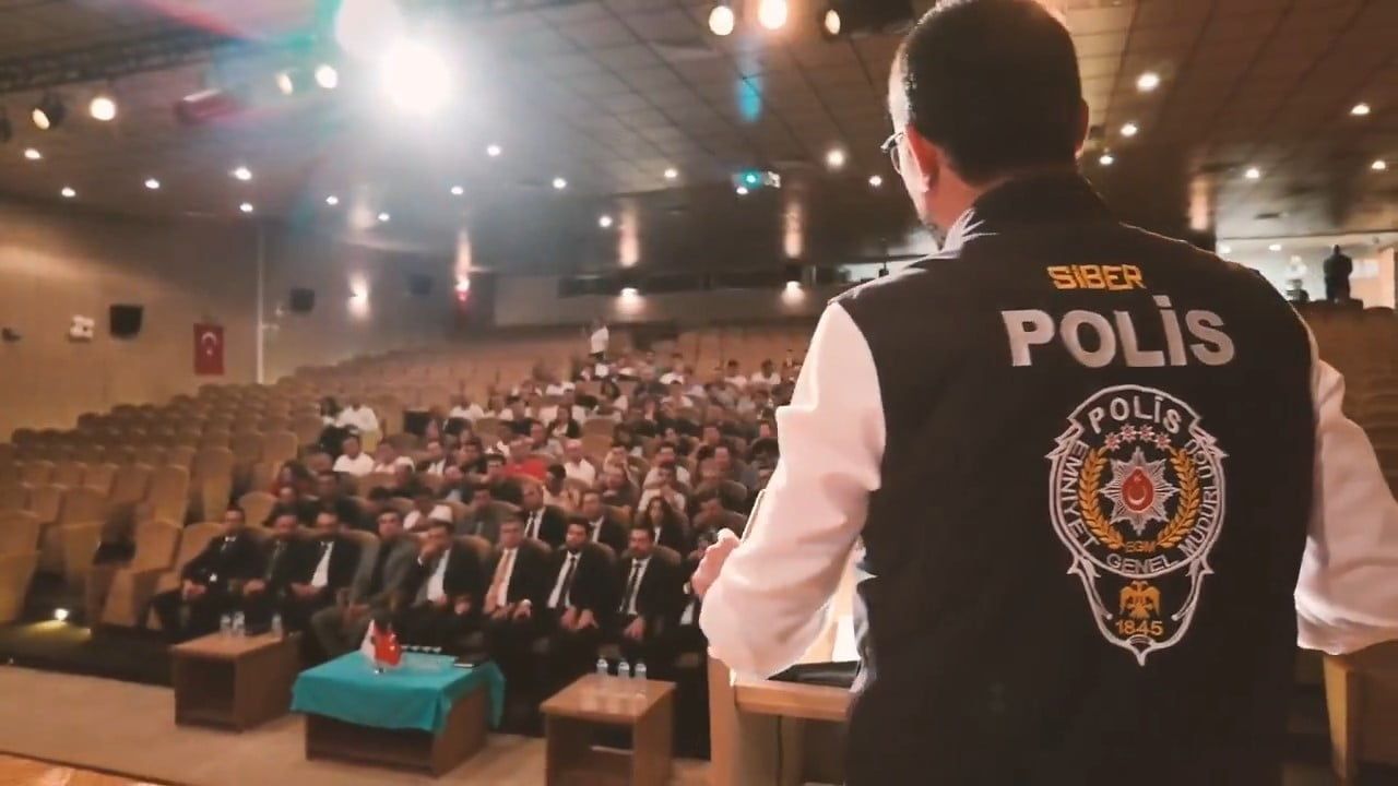 ESKİŞEHİR İL EMNİYET MÜDÜRLÜĞÜ TARAFINDAN DOLANDIRICILIK SUÇLARIYLA MÜCADELE ÇERÇEVESİNDE HAYATA...