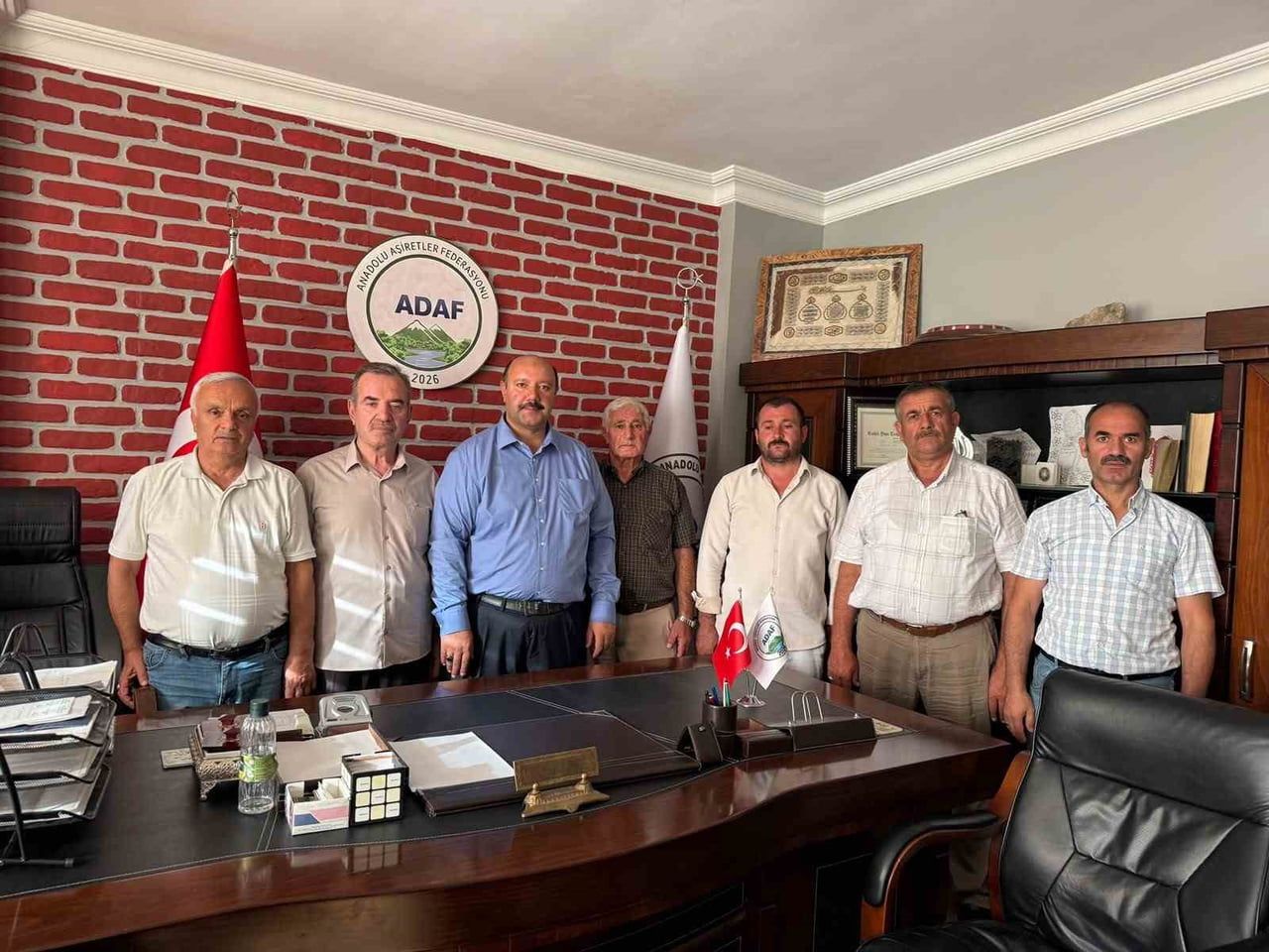 ANADOLU AŞİRETLER FEDERASYONU'NDAN LGBT AÇIKLAMASI: “HÜKÜMETİN ÇALIŞMALARINI...