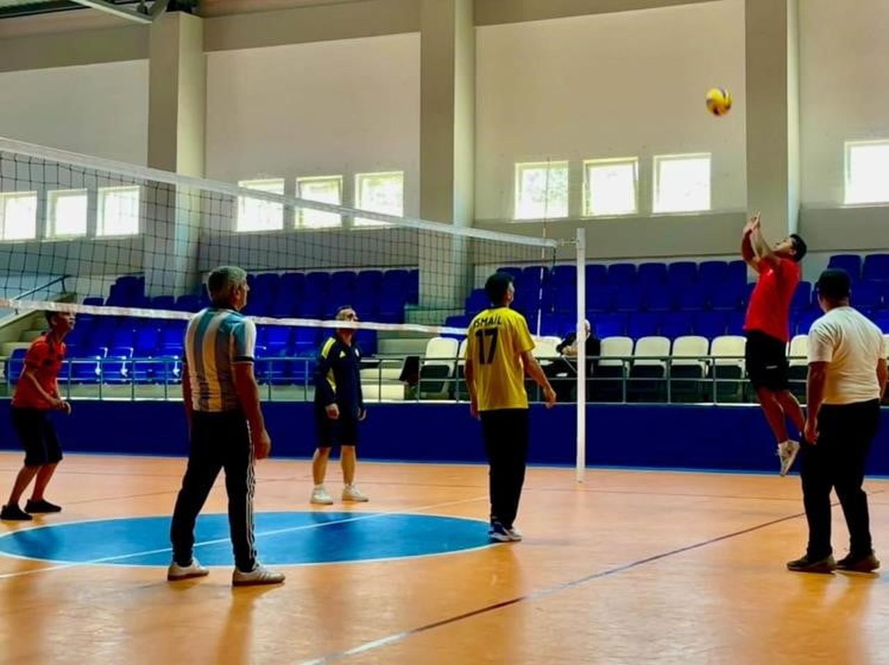 BİLECİK'TE KURUMLAR VOLEYBOL MAÇINDA BULUŞTU
