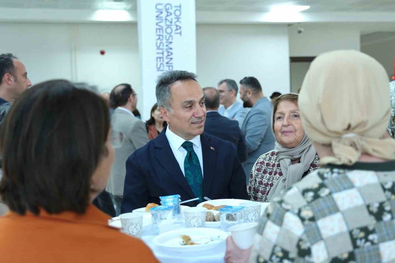 TOKAT GAZİOSMANPAŞA ÜNİVERSİTESİ BÜNYESİNDEKİ TAZELENME ÜNİVERSİTESİ’NDE YENİ EĞİTİM DÖNEMİNİN İLK...