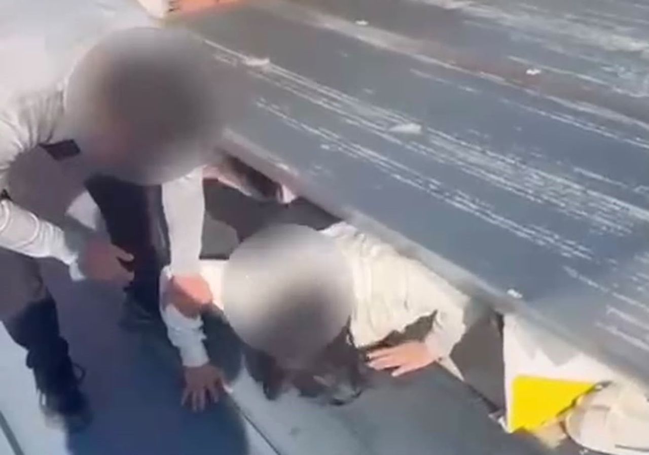 BURSA'DA ARANAN ŞAHIS ÇATIDA YAKALANDI